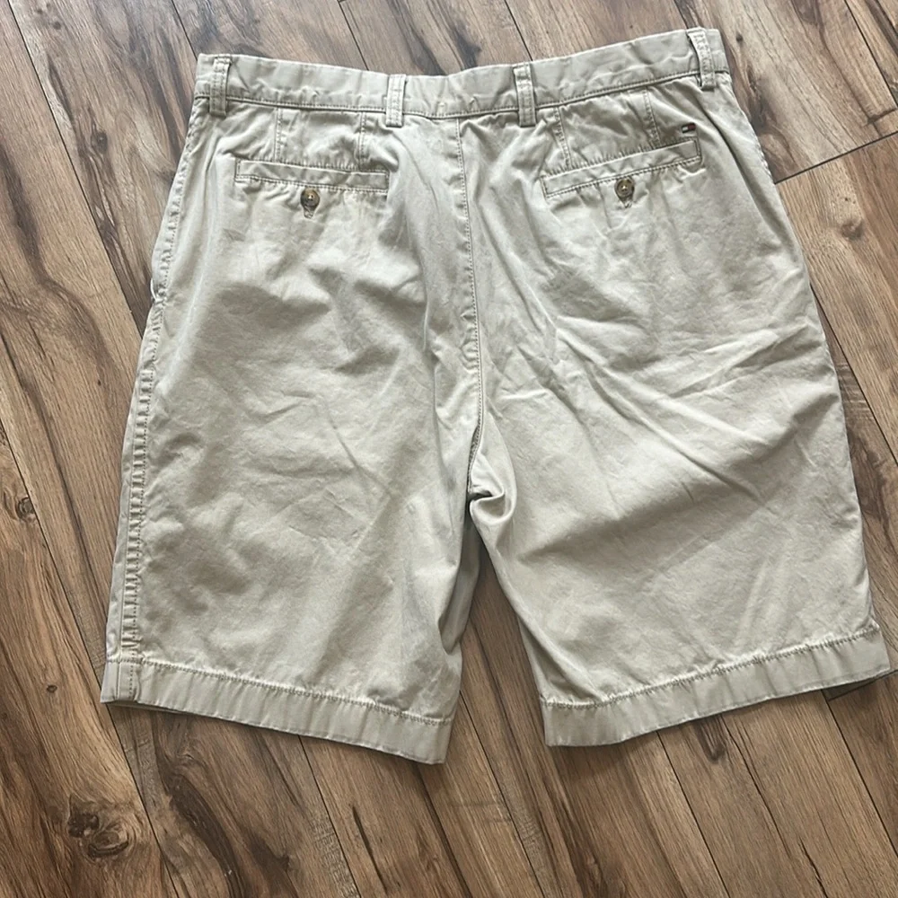 Tommy Hilfiger Chino Shorts Size